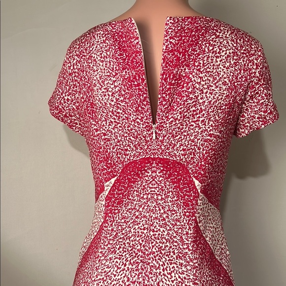 ESCADA orchid print silk sheath dress short Sleeve lined Size 36 (6) - Picture 13 of 15